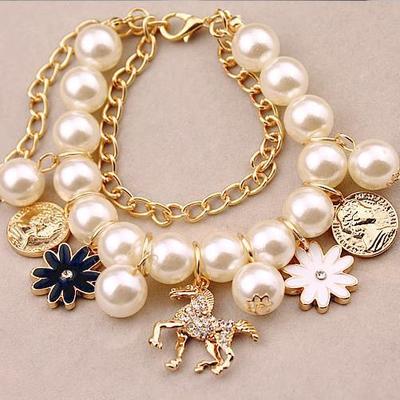 Elegant Pearl Floral Bracelet