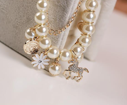 Elegant Pearl Floral Bracelet