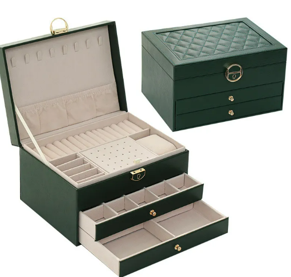 Travel-Ready Jewelry Haven
